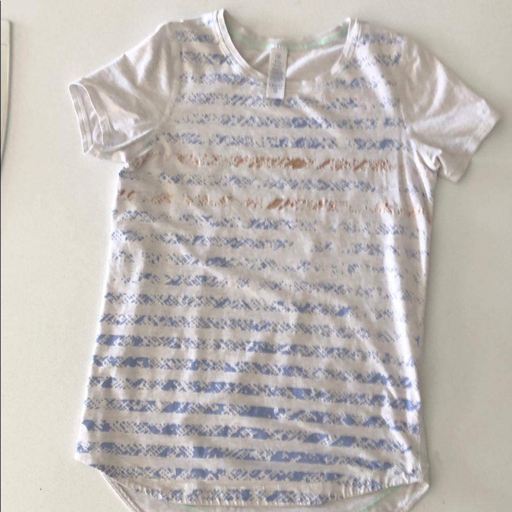 Little girls Ivivva size 10 shirt